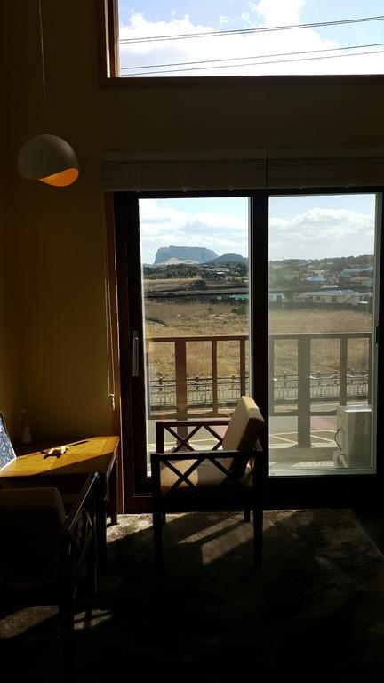 Clover B&B Seogwipo Ngoại thất bức ảnh
