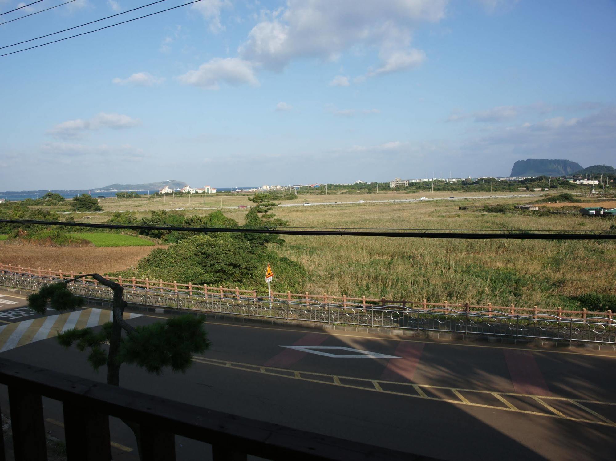 Clover B&B Seogwipo Ngoại thất bức ảnh